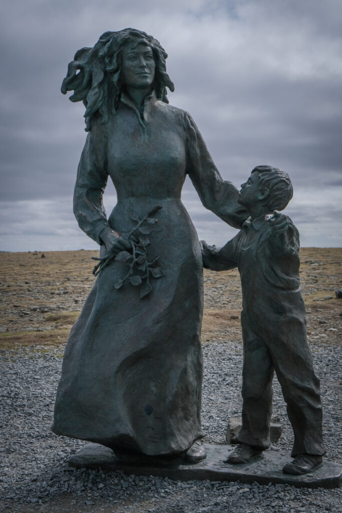 Das "Kinder der Welt" Denkmal
